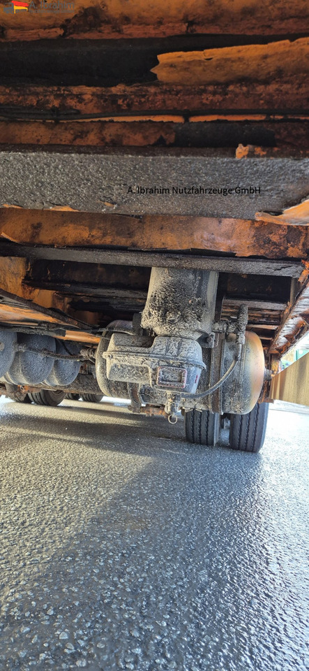 Goldhofer TN-L5-39/80 5 achs Tieflader, 5. Achse nachlaufgelenkt Rost ja, Substanz ok - Low loader trailer: picture 4 Goldhofer TN-L5-39/80 5 achs Tieflader, 5. Achse nachlaufgelenkt Rost ja, Substanz ok - Low loader trailer: picture 4