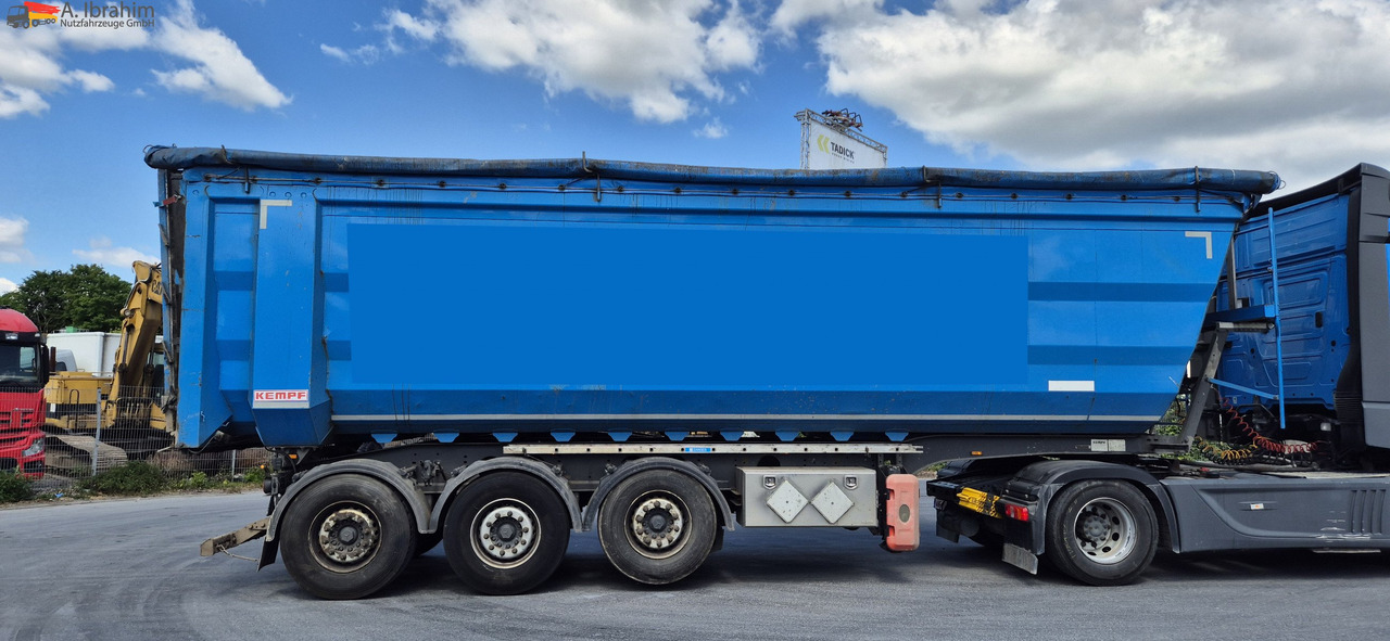 Kempf SKM 35/3 Leichter Schaden am Heck voll fahrbereit. - Tipper semi-trailer: picture 3 Kempf SKM 35/3 Leichter Schaden am Heck voll fahrbereit. - Tipper semi-trailer: picture 3