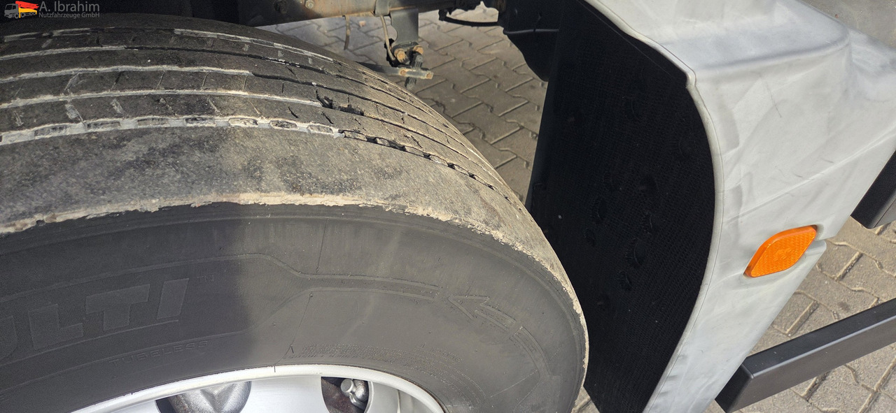 MAN TGM 18.290 Carrier Supra 950 U | LBW | 2 Kammer MT | Schneeketten - Refrigerator truck: picture 5 MAN TGM 18.290 Carrier Supra 950 U | LBW | 2 Kammer MT | Schneeketten - Refrigerator truck: picture 5