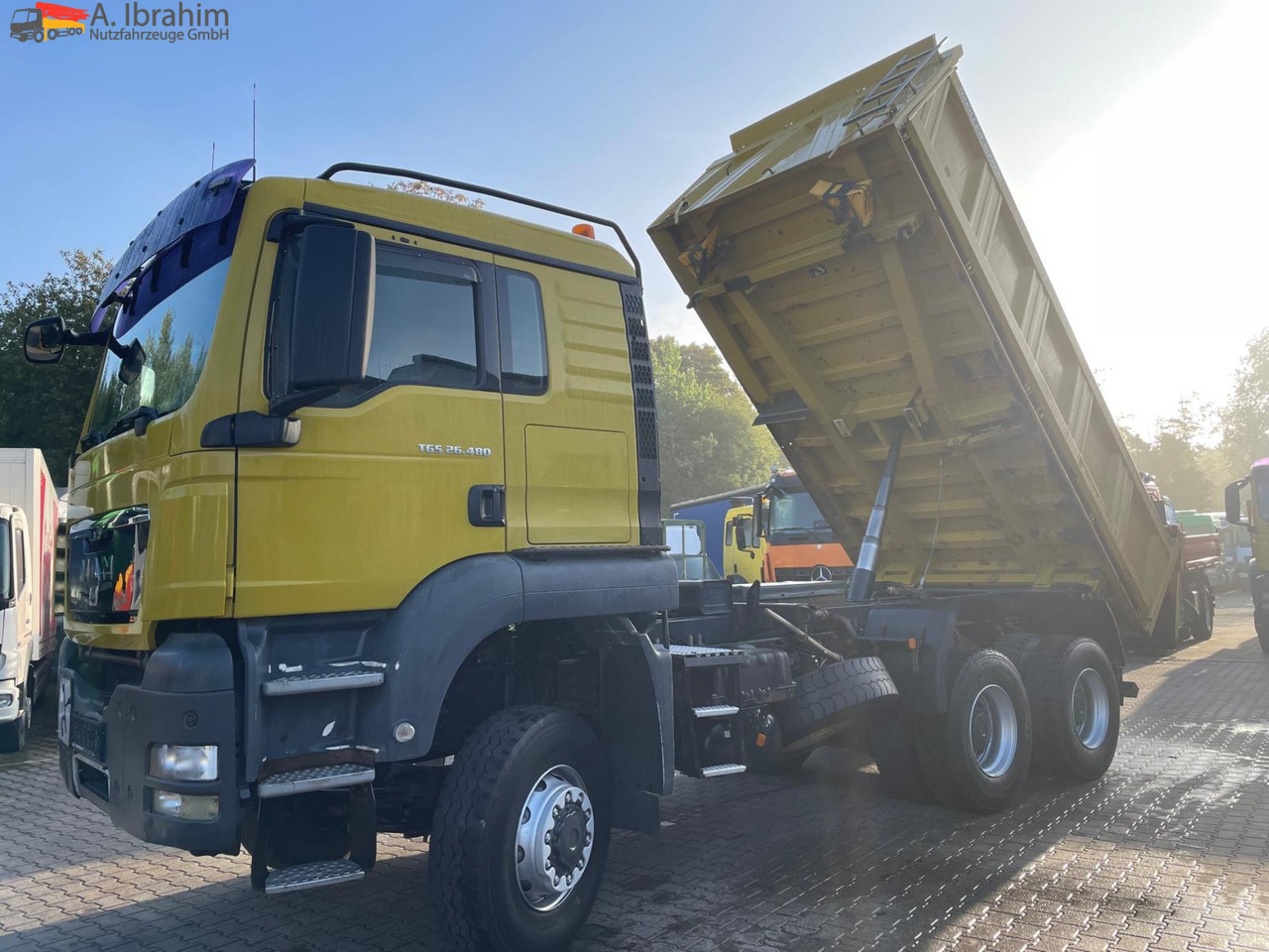 MAN TGS 26.480 Meiller 3 Seiten, Blatt Blatt, 6x6, Schalter ,3 Pedals - Tipper: picture 1 MAN TGS 26.480 Meiller 3 Seiten, Blatt Blatt, 6x6, Schalter ,3 Pedals - Tipper: picture 1