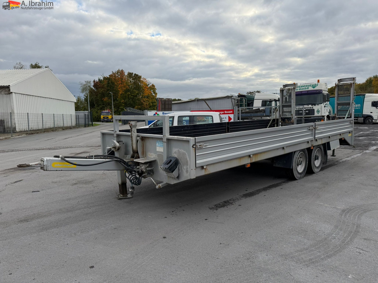 Obermaier TUE110 SDAH Tieflader | Trommelbremse | Rampen | 7.2 Plattform | Stützfuß vorne - Low loader trailer: picture 1 Obermaier TUE110 SDAH Tieflader | Trommelbremse | Rampen | 7.2 Plattform | Stützfuß vorne - Low loader trailer: picture 1