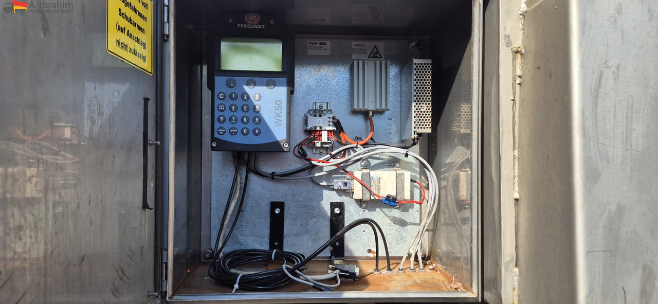 Scania P 380 Edelstahlkipper Tierentsorgung - Tipper: picture 4 Scania P 380 Edelstahlkipper Tierentsorgung - Tipper: picture 4