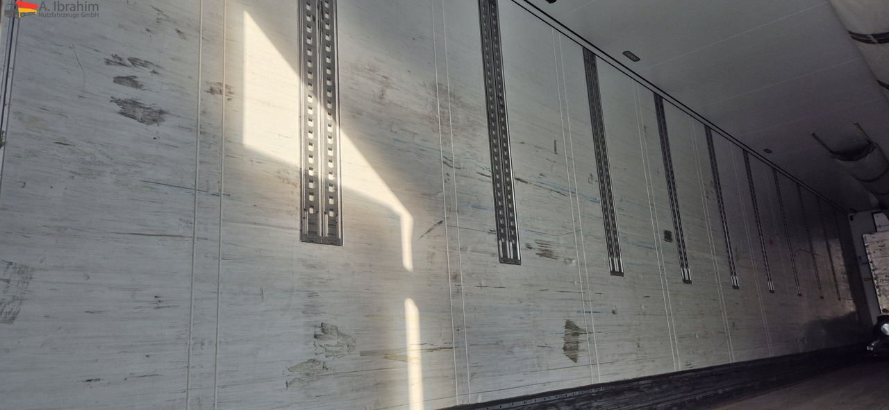 Schmitz SKO24 Carrier Vector 1550 reparierter Schaden Stütze links - Refrigerator semi-trailer: picture 4 Schmitz SKO24 Carrier Vector 1550 reparierter Schaden Stütze links - Refrigerator semi-trailer: picture 4