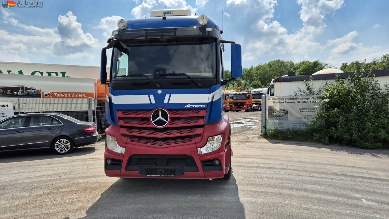 Tractor unit Mercedes-Benz 1843 DB 1843 mit PTU für Kompressor: picture 8