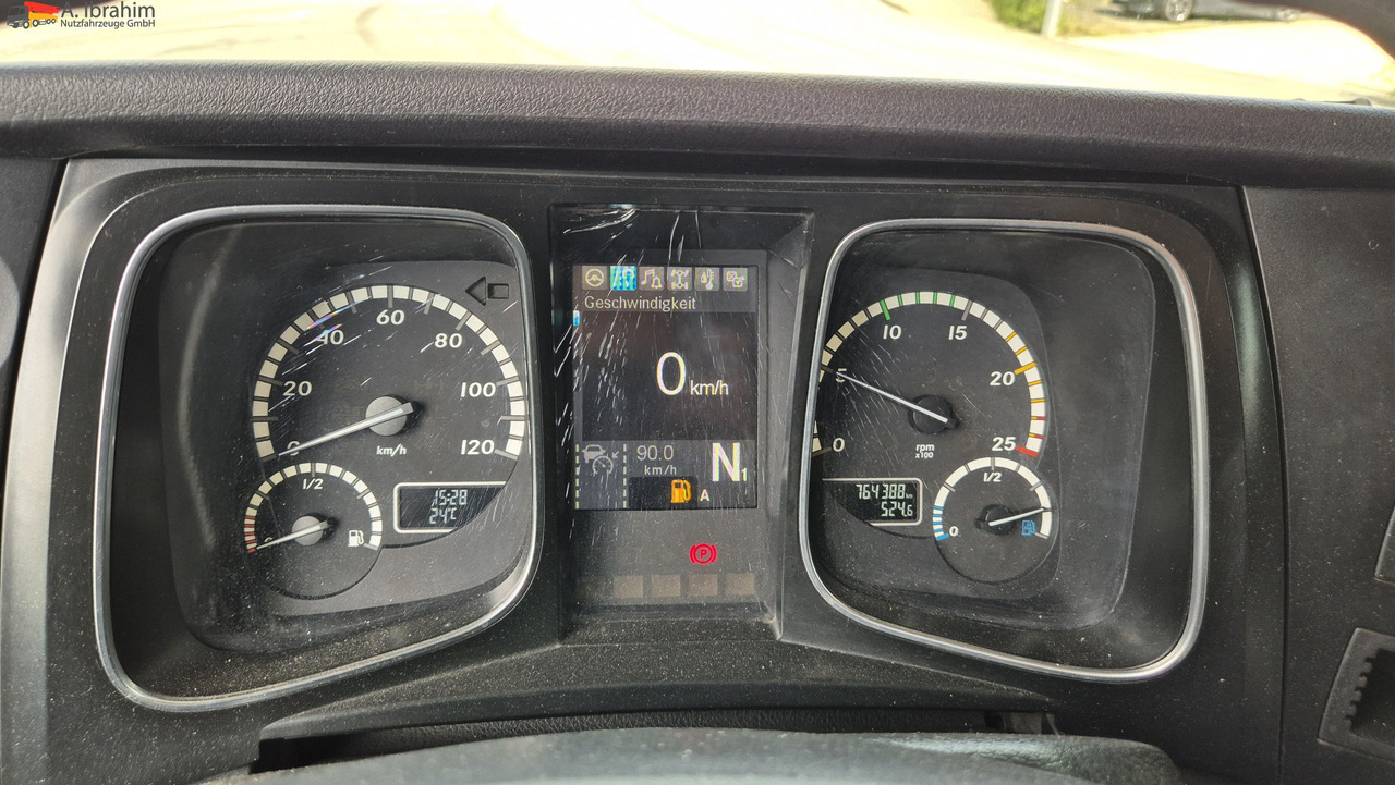 Tractor unit Mercedes-Benz 1843 DB 1843 mit PTU für Kompressor: picture 13