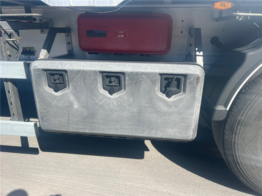 Walking floor semi-trailer ALITE S3NA / DOORS: picture 17