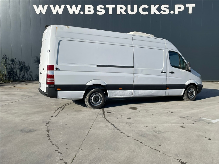 MERCEDES-BENZ 315 - Refrigerated van: picture 4 MERCEDES-BENZ 315 - Refrigerated van: picture 4
