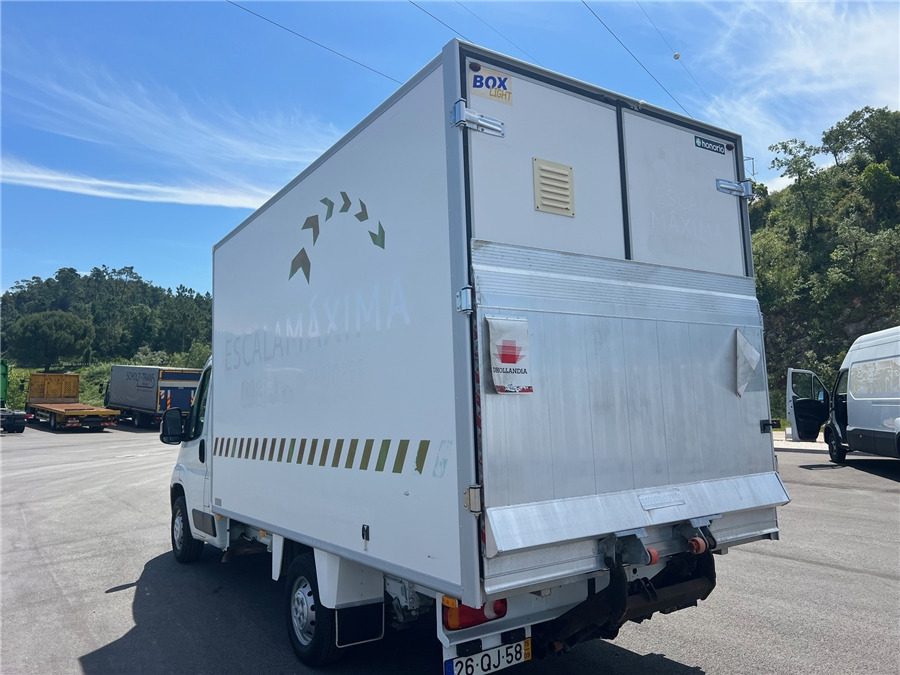 Box van PEUGEOT BOXER: picture 6