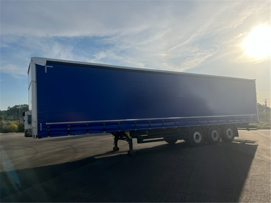 SCHMITZ CARGOBULL - Curtainsider semi-trailer: picture 4 SCHMITZ CARGOBULL - Curtainsider semi-trailer: picture 4