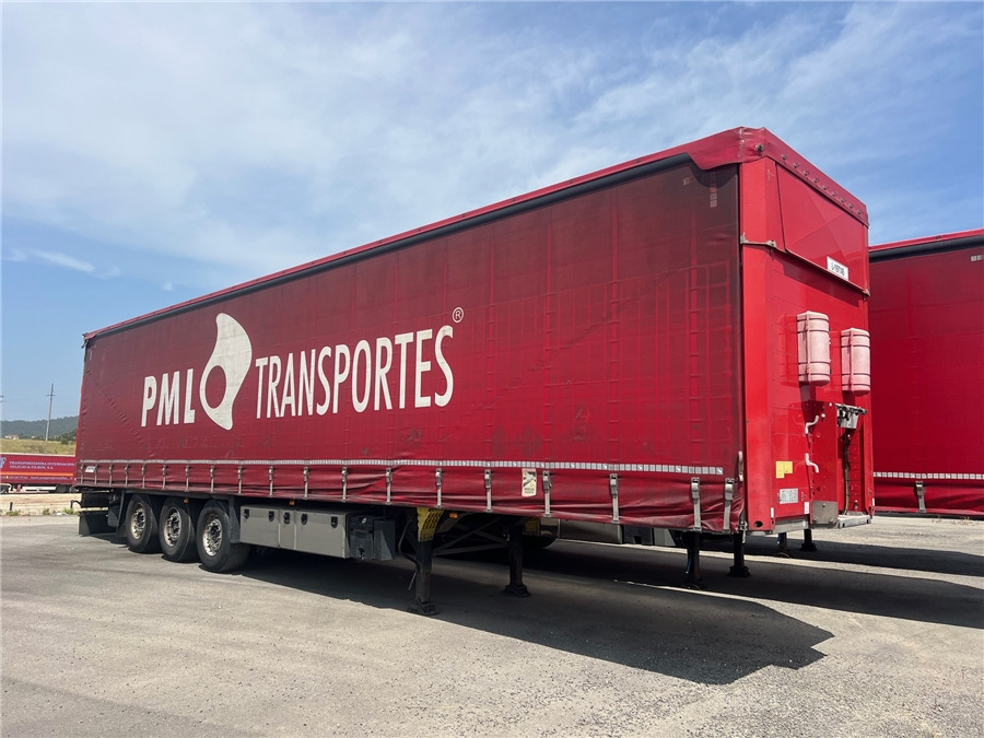 SCHMITZ CARGOBULL SCB-S3T TETO ELEVAR - Curtainsider semi-trailer: picture 1 SCHMITZ CARGOBULL SCB-S3T TETO ELEVAR - Curtainsider semi-trailer: picture 1