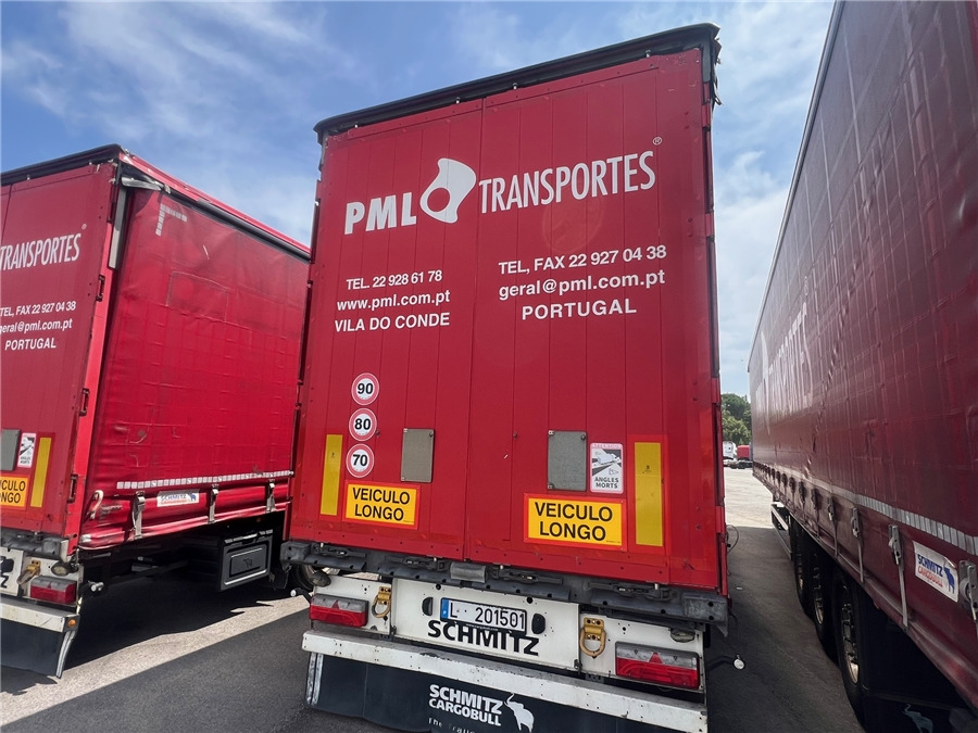SCHMITZ CARGOBULL SCB-S3T TETO ELEVAR - Curtainsider semi-trailer: picture 3 SCHMITZ CARGOBULL SCB-S3T TETO ELEVAR - Curtainsider semi-trailer: picture 3