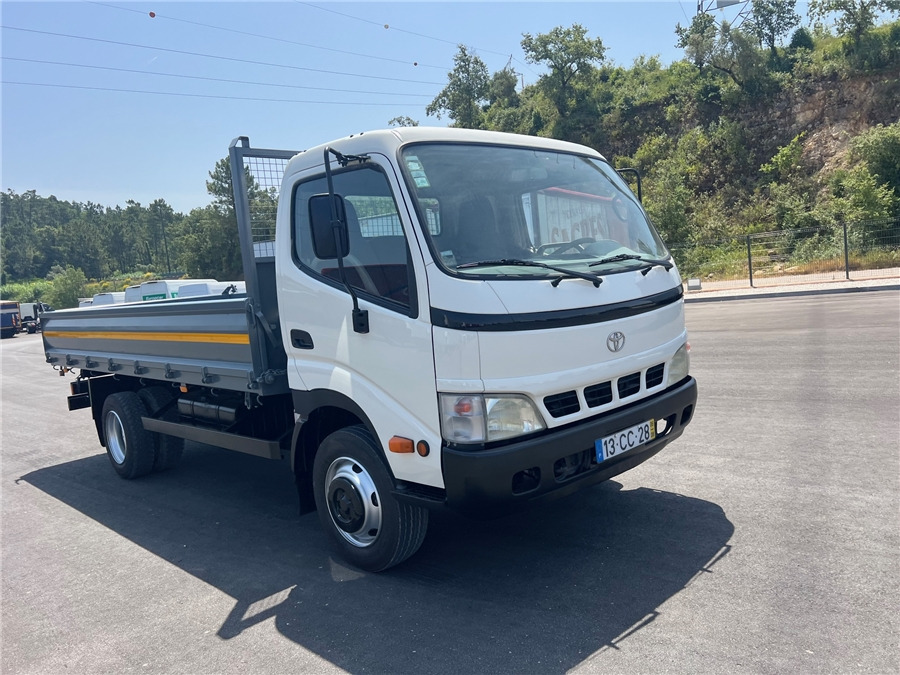 TOYOTA DYNA - Tipper: picture 4 TOYOTA DYNA - Tipper: picture 4