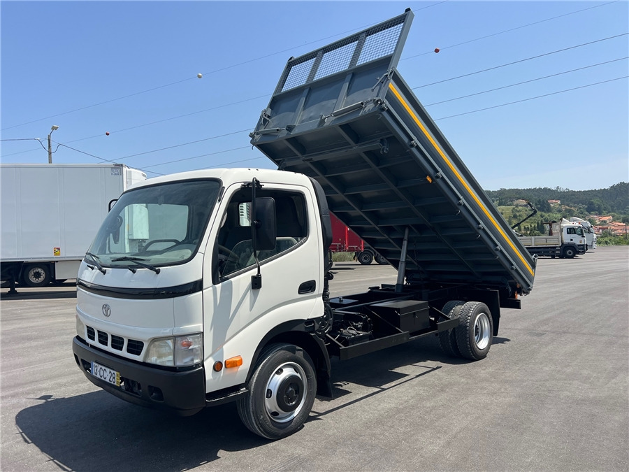 TOYOTA DYNA - Tipper: picture 1 TOYOTA DYNA - Tipper: picture 1