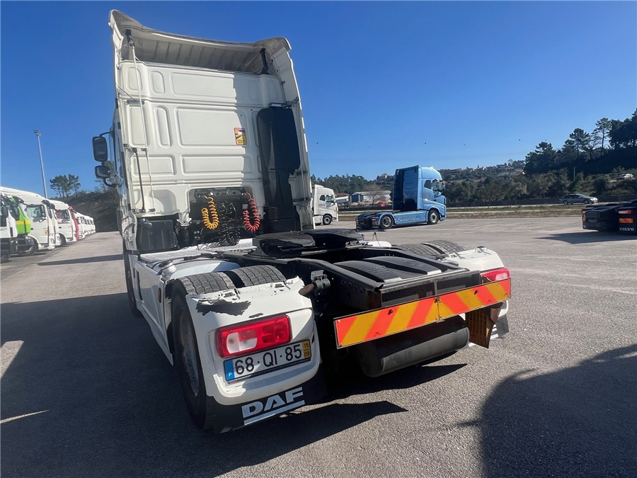 DAF XF 105 460 - Tractor unit: picture 4 DAF XF 105 460 - Tractor unit: picture 4