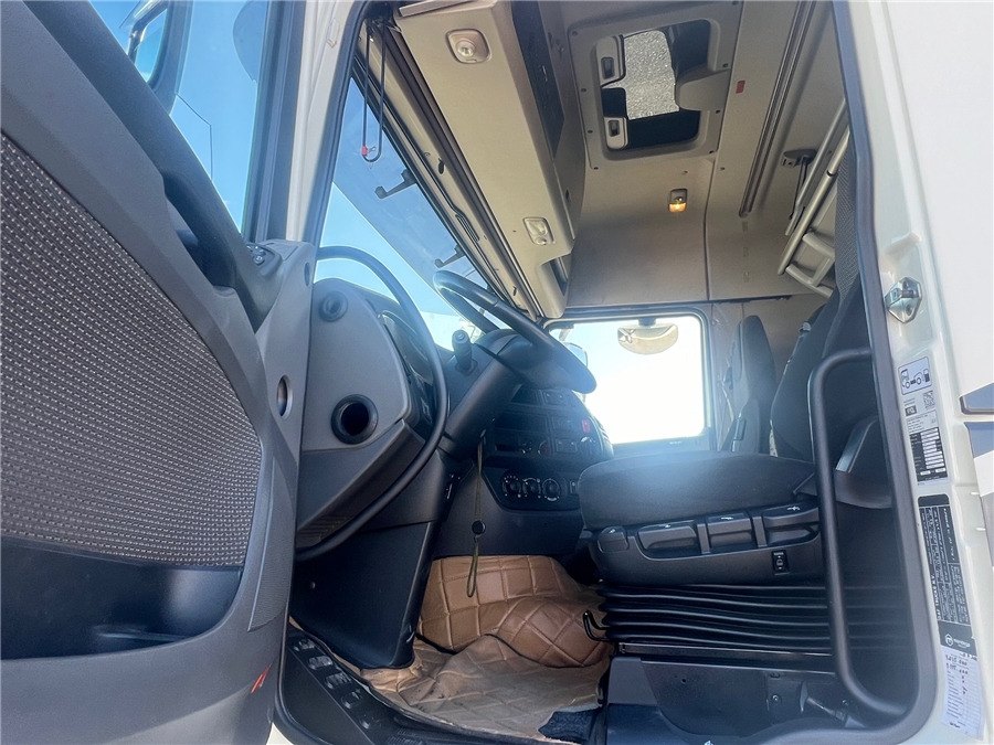 DAF XF 105 460 - Tractor unit: picture 5 DAF XF 105 460 - Tractor unit: picture 5