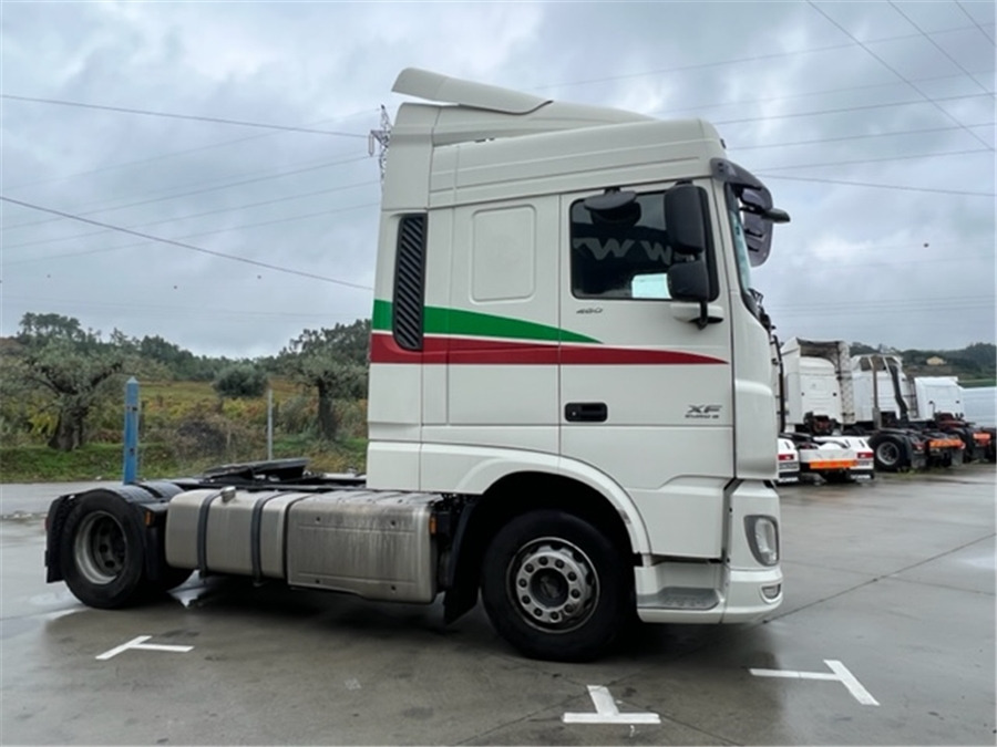 DAF XF 460 - Tractor unit: picture 5 DAF XF 460 - Tractor unit: picture 5