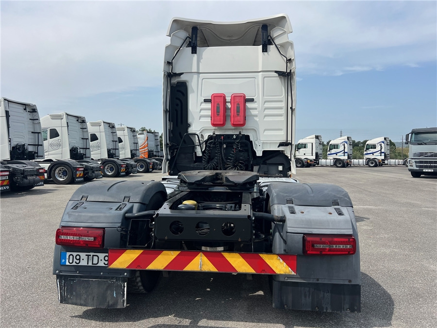 MAN TGX 18.460 - Tractor unit: picture 5 MAN TGX 18.460 - Tractor unit: picture 5