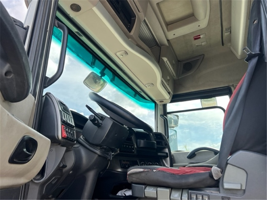 Renault AE 480 - Tractor unit: picture 5 Renault AE 480 - Tractor unit: picture 5