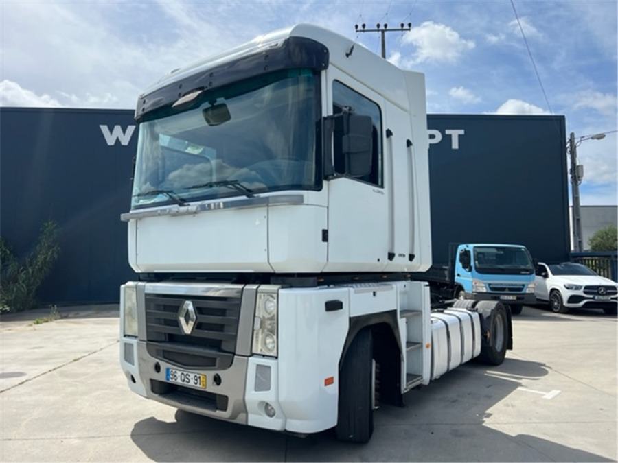 Renault AE 480 - Tractor unit: picture 1 Renault AE 480 - Tractor unit: picture 1