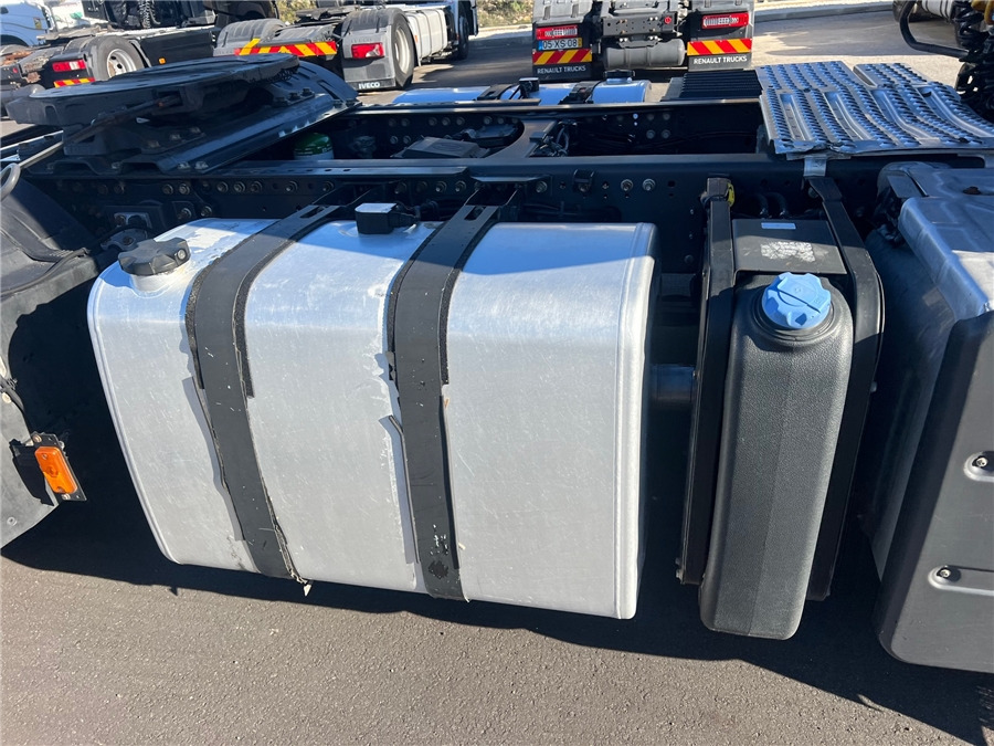 Tractor unit Renault PREMIUM  RETARDER: picture 9