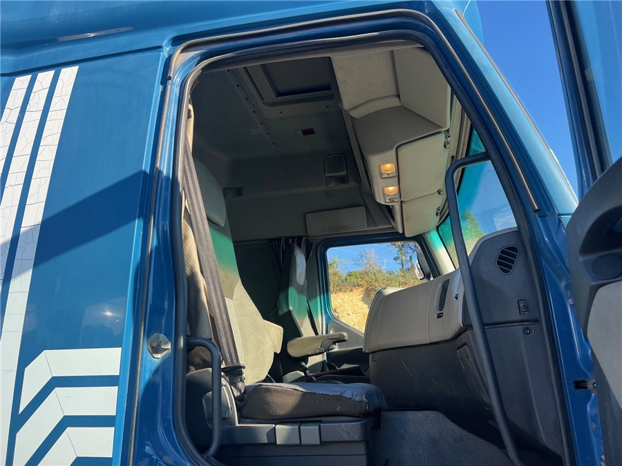 Tractor unit Renault PREMIUM  RETARDER: picture 11