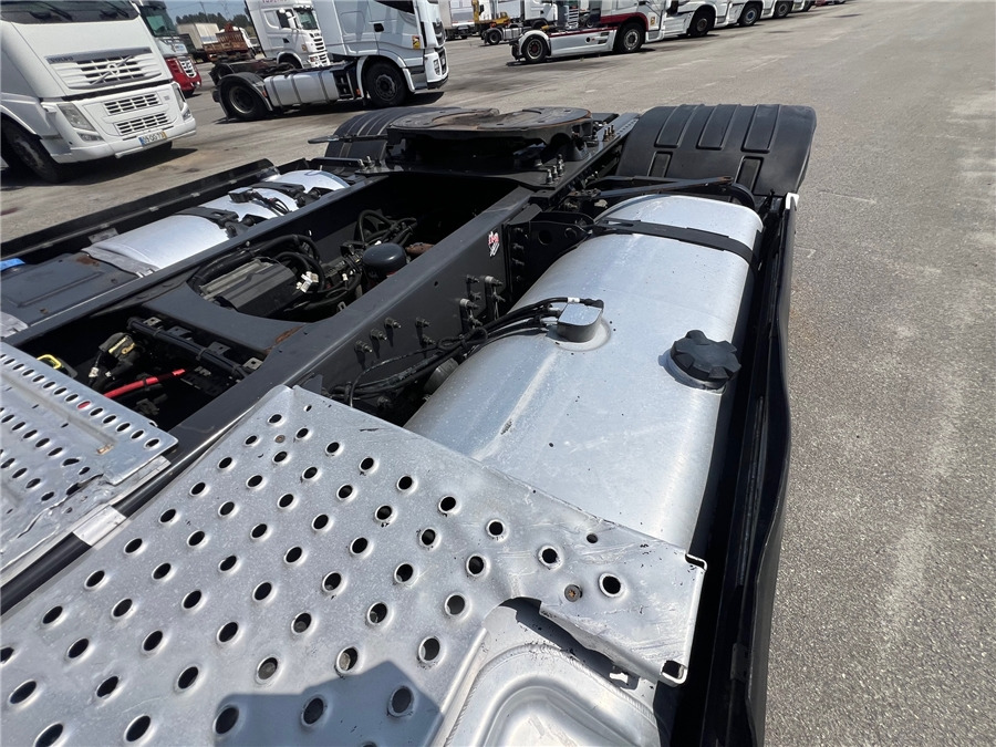 Tractor unit Renault T480 / RETARDER: picture 8