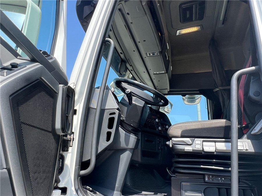 Tractor unit Renault T480 / RETARDER: picture 14