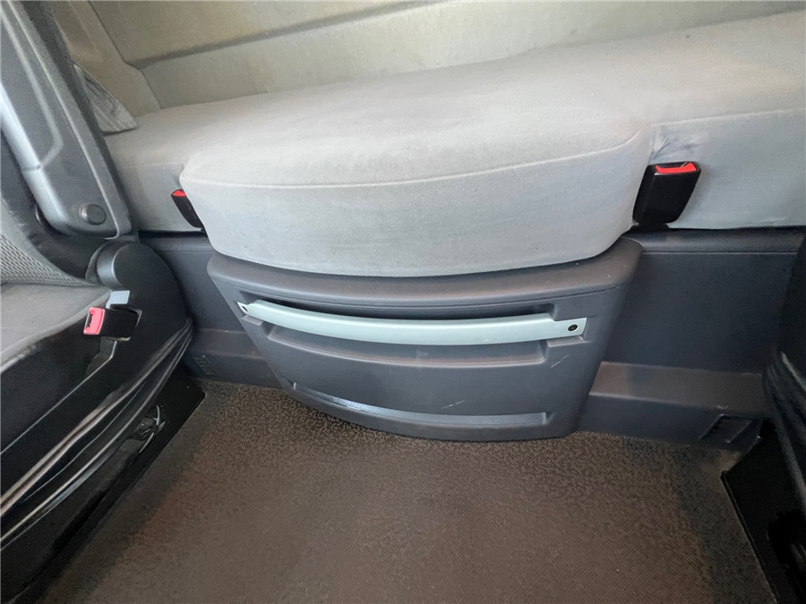 Tractor unit Renault T480 / RETARDER: picture 20