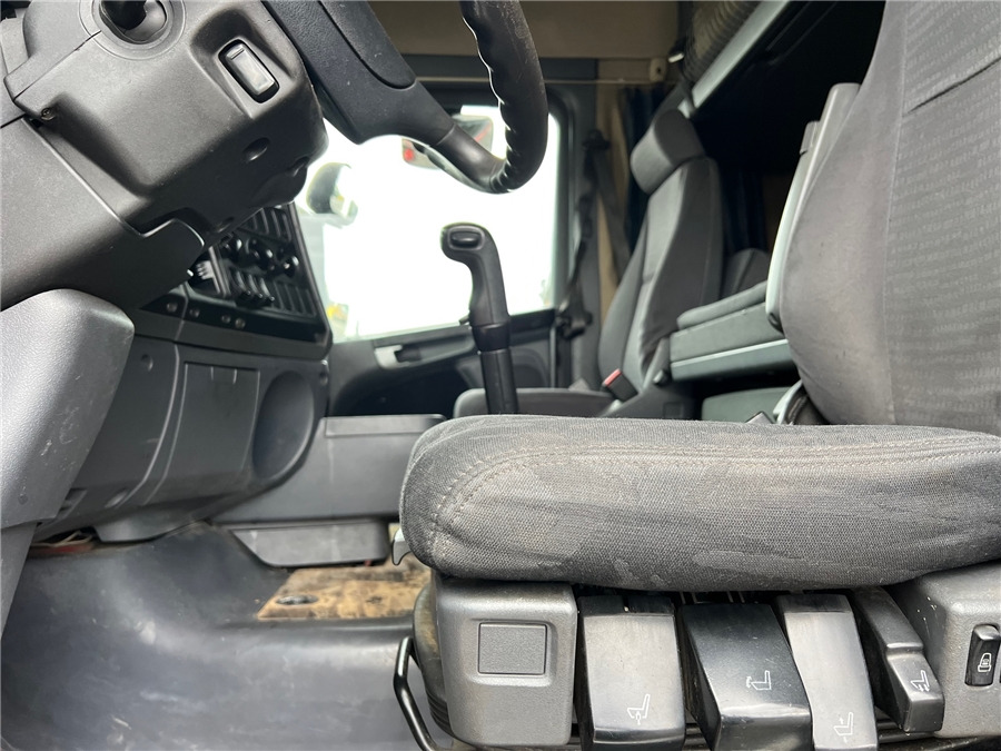 Tractor unit Scania R420: picture 10 Tractor unit Scania R420: picture 10