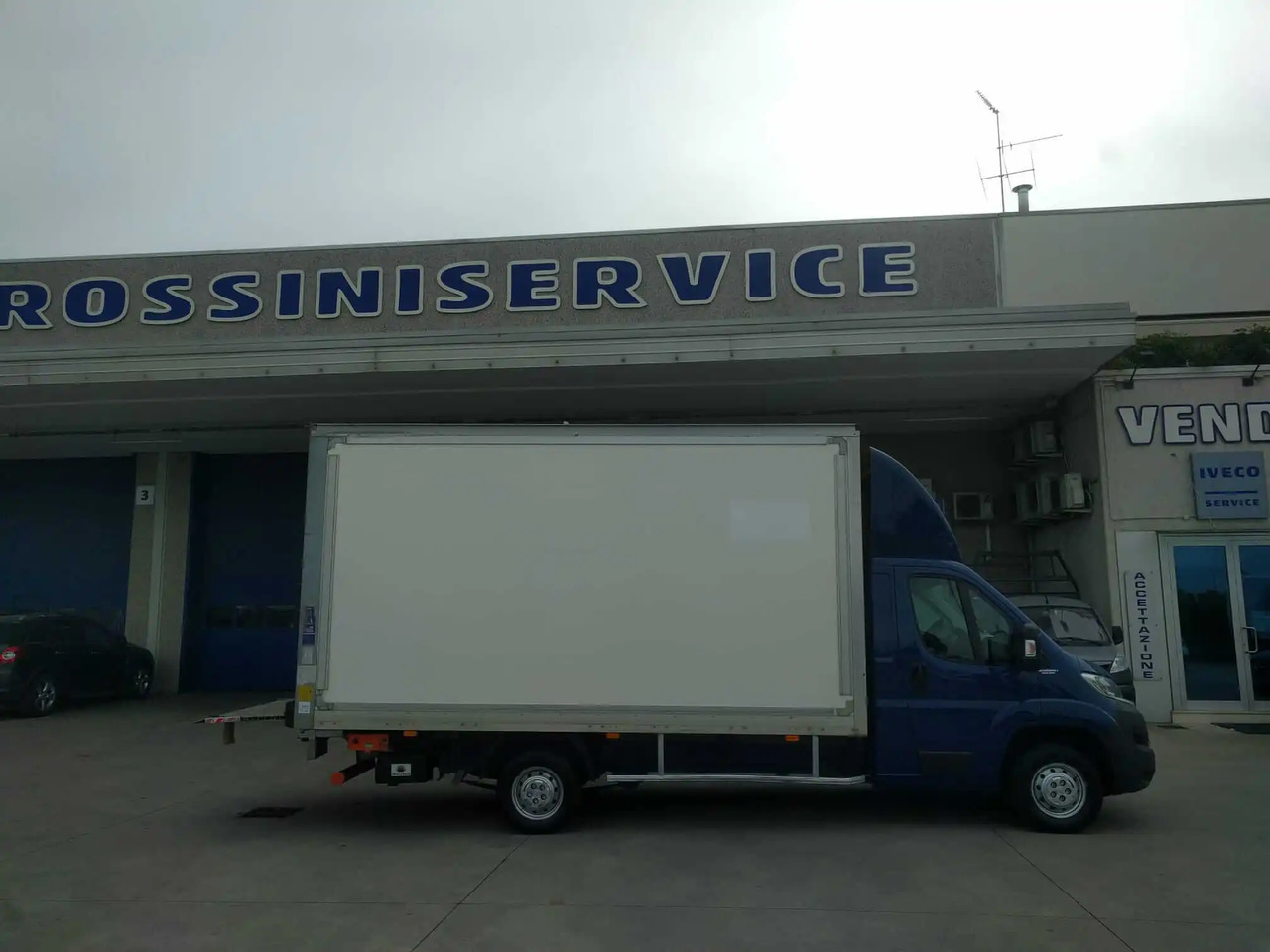 FIAT DUCATO MAXI 35 - Box van: picture 3 FIAT DUCATO MAXI 35 - Box van: picture 3