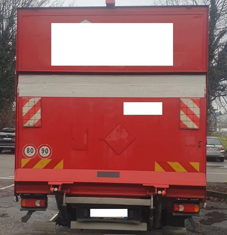 IVECO EUROCARGO 100E18 - Box truck: picture 3 IVECO EUROCARGO 100E18 - Box truck: picture 3