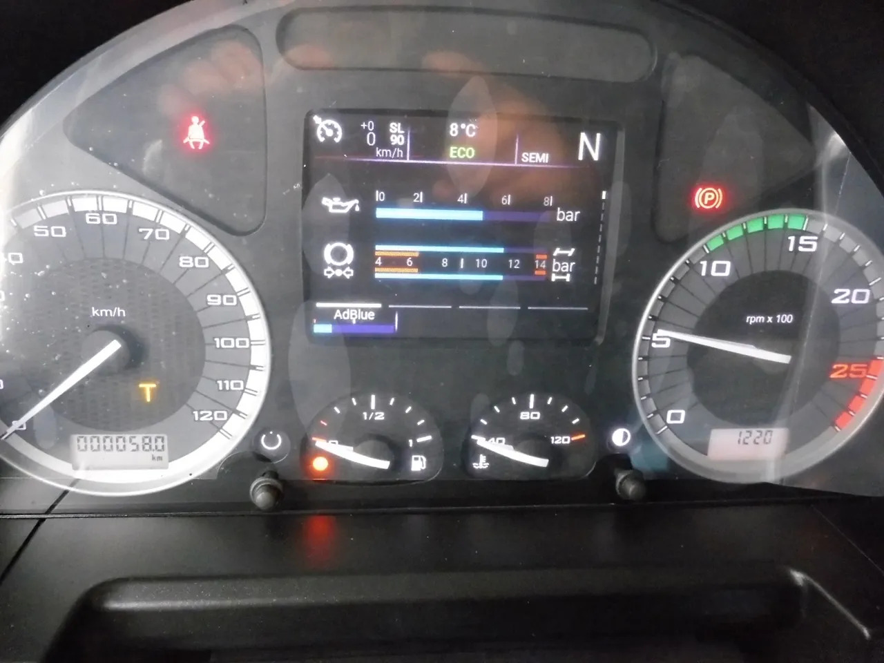 Cab chassis truck IVECO S-WAY 570 TP FULL: picture 9