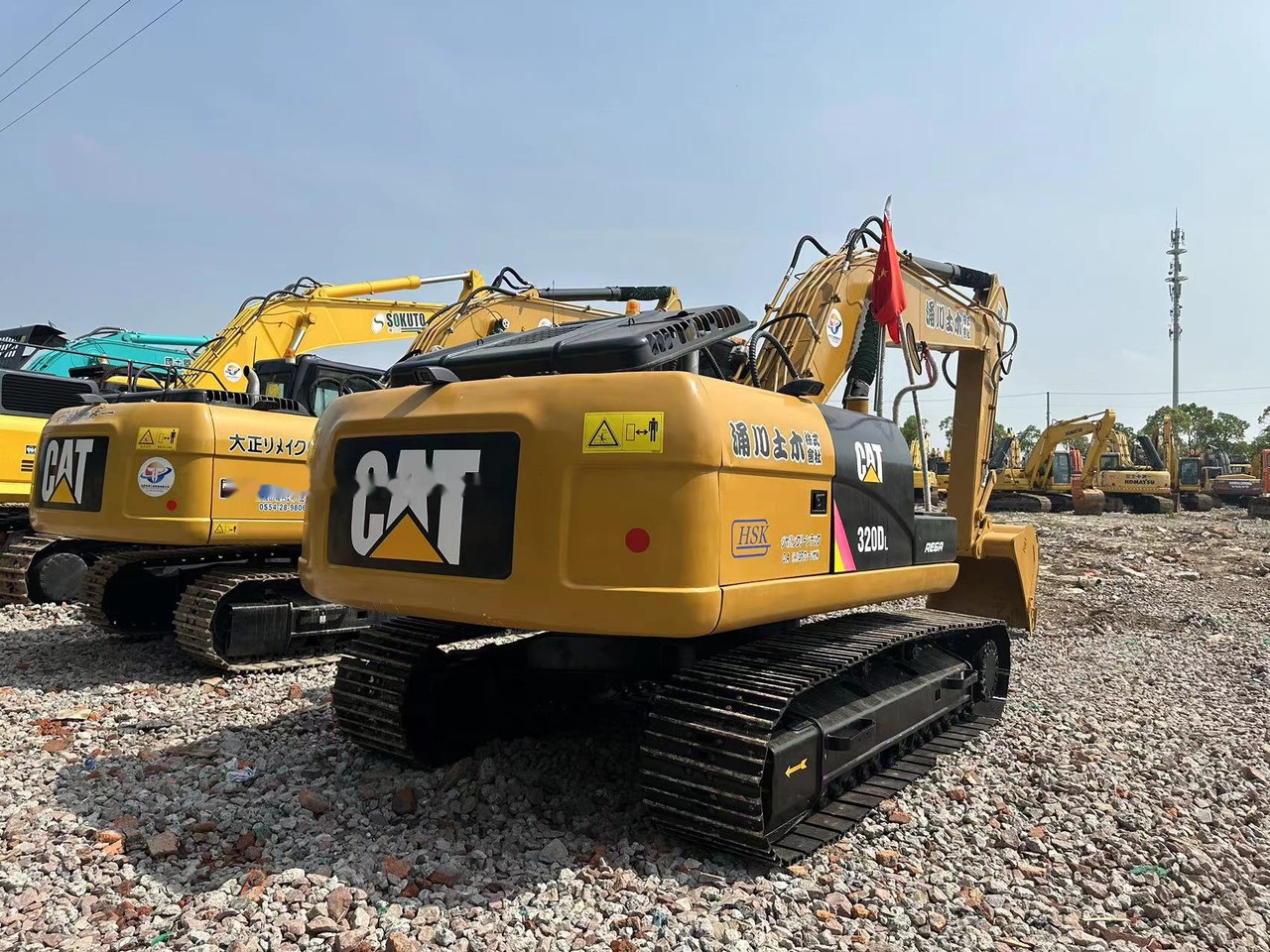 Caterpillar 320D2 - Crawler excavator: picture 4 Caterpillar 320D2 - Crawler excavator: picture 4