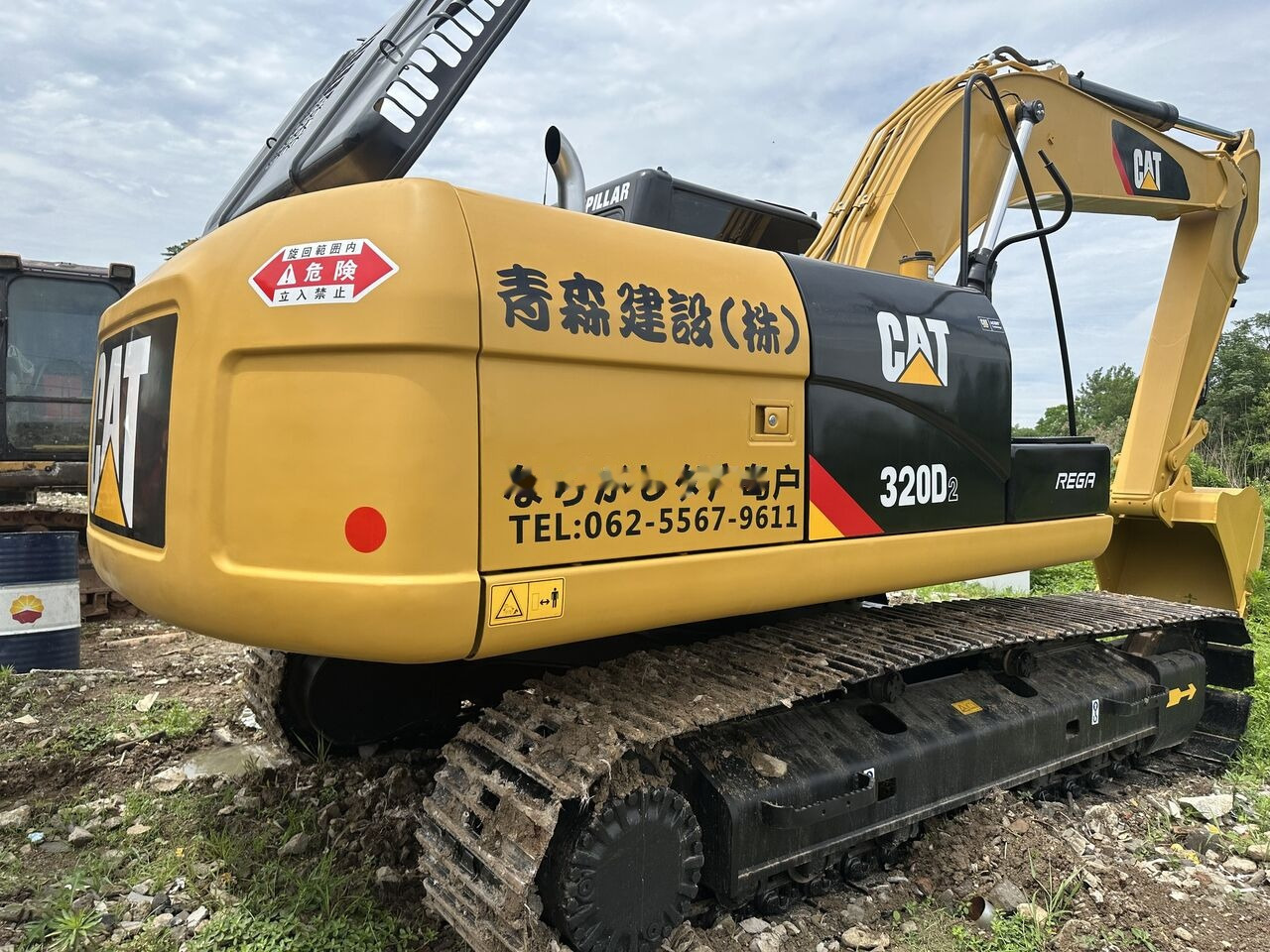Caterpillar 320D2 - Crawler excavator: picture 3 Caterpillar 320D2 - Crawler excavator: picture 3