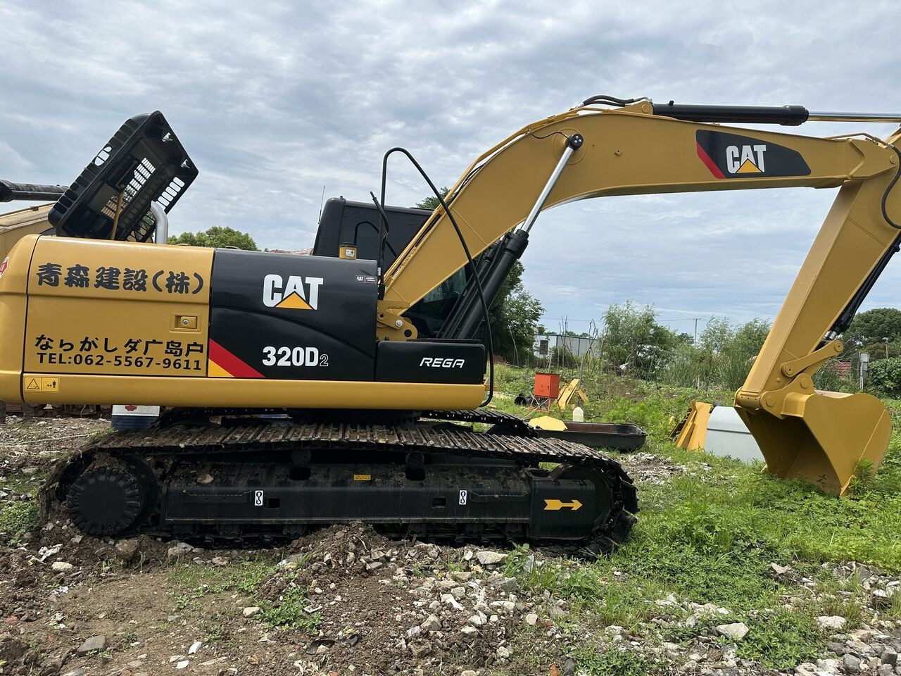 Caterpillar 320D2 - Crawler excavator: picture 2 Caterpillar 320D2 - Crawler excavator: picture 2