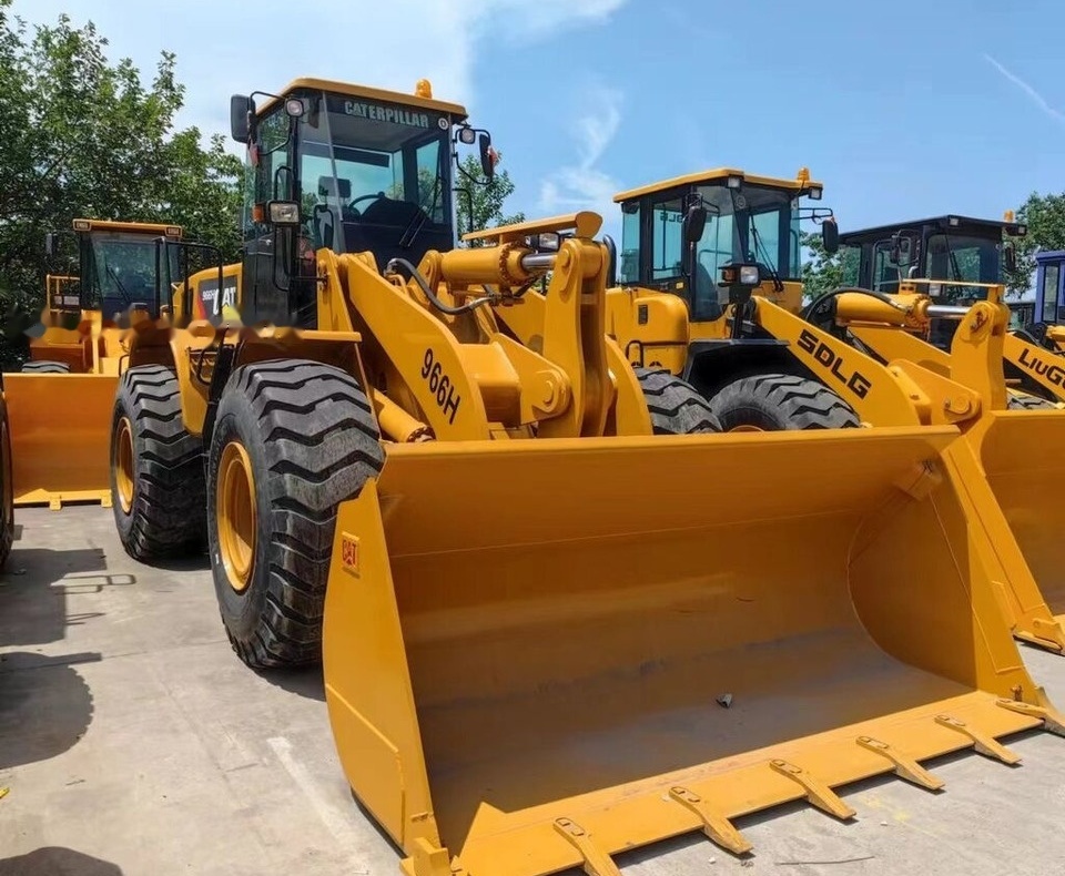 Wheel loader Caterpillar 966H: picture 7