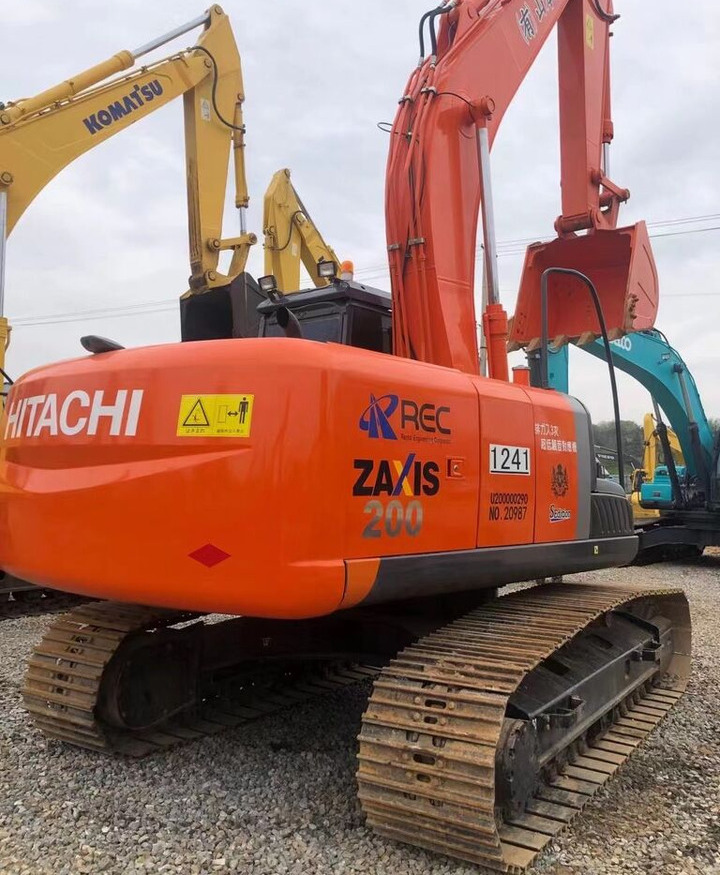 Hitachi ZX200-3 - Crawler excavator: picture 3 Hitachi ZX200-3 - Crawler excavator: picture 3