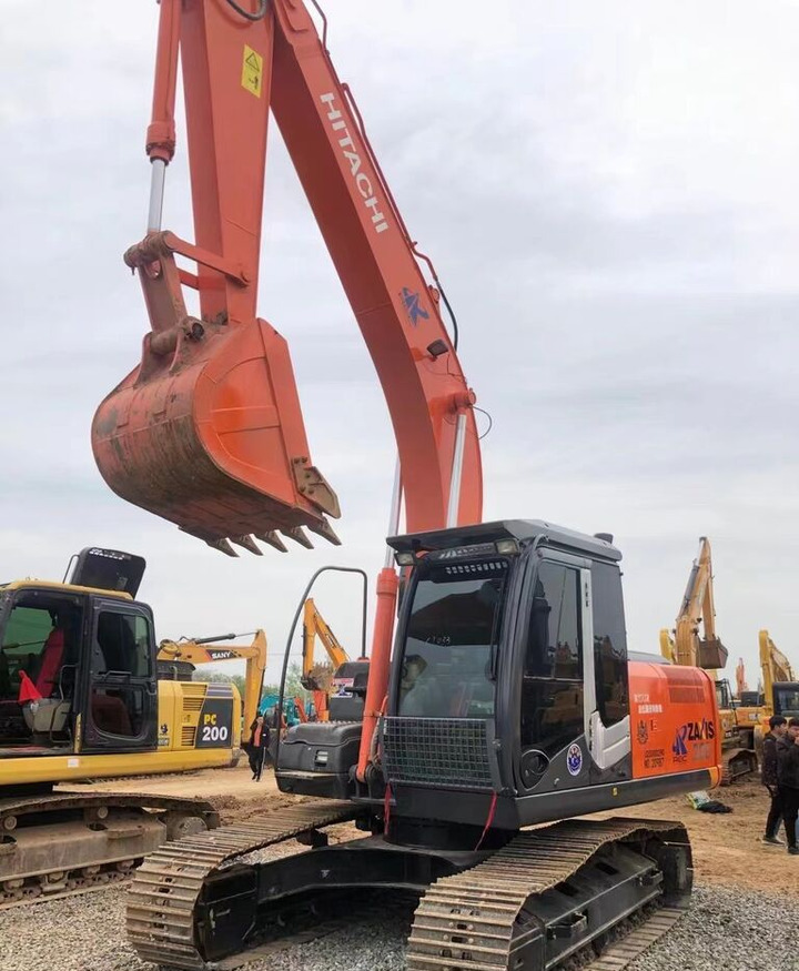 Hitachi ZX200-3 - Crawler excavator: picture 2 Hitachi ZX200-3 - Crawler excavator: picture 2
