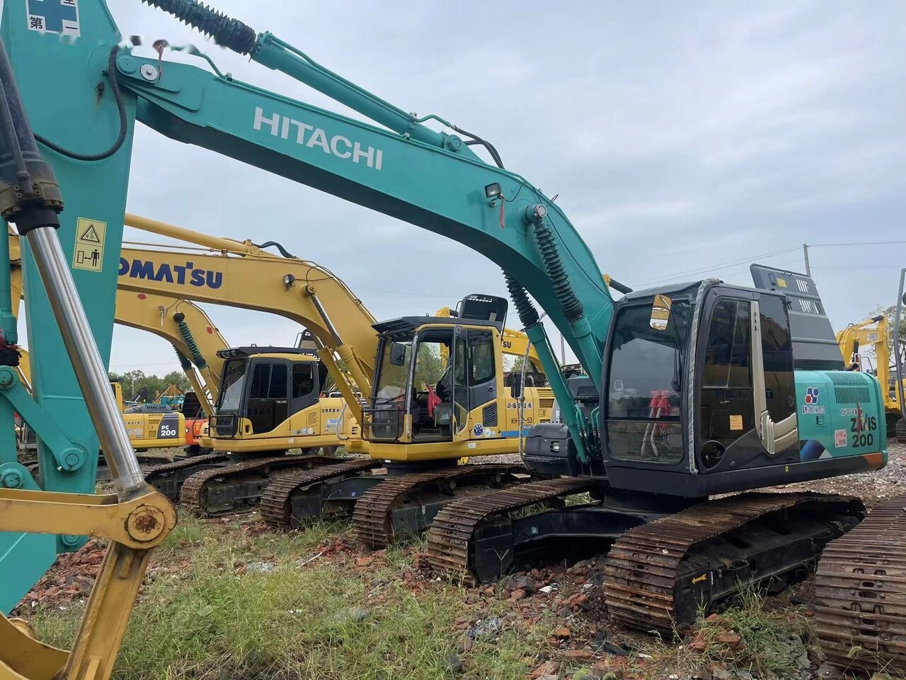 Hitachi ZX200-3 - Crawler excavator: picture 4 Hitachi ZX200-3 - Crawler excavator: picture 4