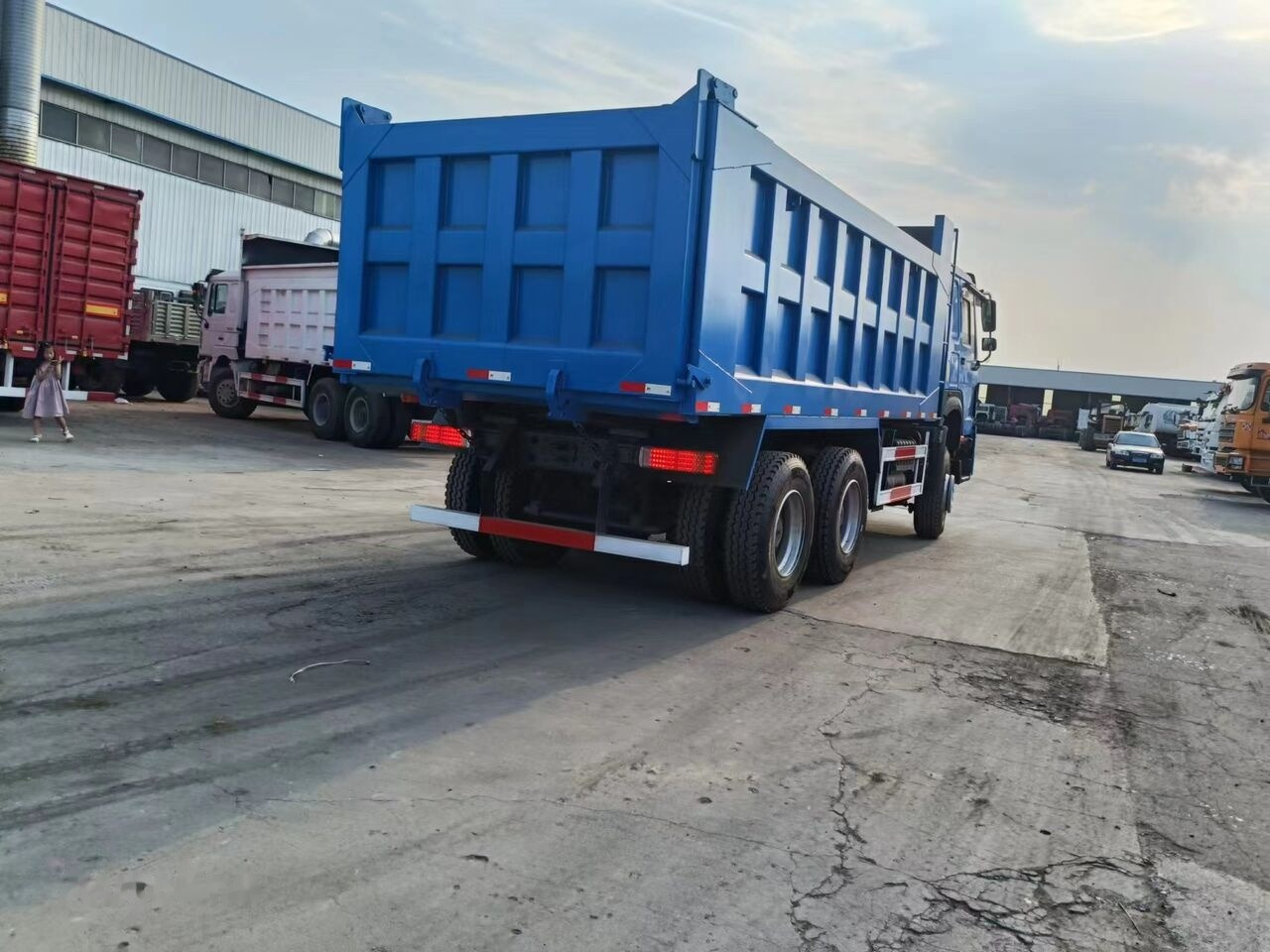 Howo New - Tipper: picture 4 Howo New - Tipper: picture 4