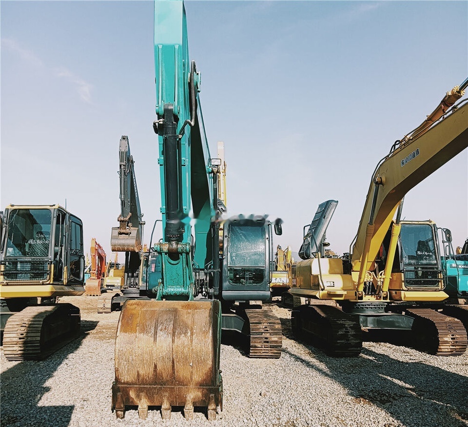 Kobelco SK200D - Crawler excavator: picture 5 Kobelco SK200D - Crawler excavator: picture 5