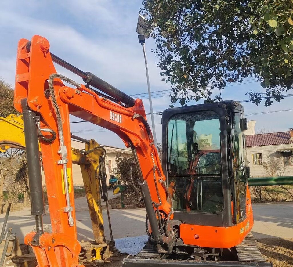 Kubota U30 - Mini excavator: picture 3 Kubota U30 - Mini excavator: picture 3