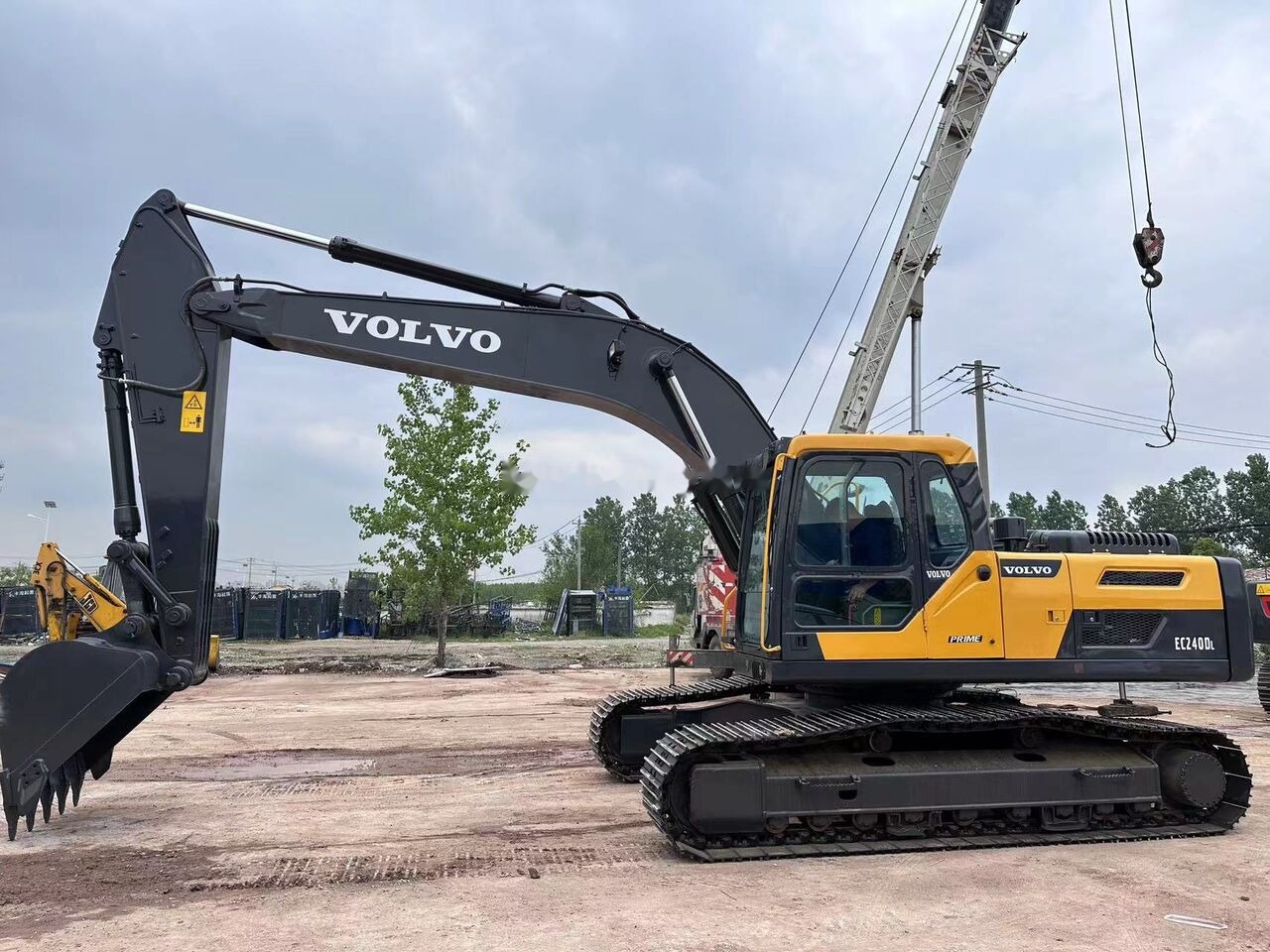 Volvo EC240 - Crawler excavator: picture 4 Volvo EC240 - Crawler excavator: picture 4
