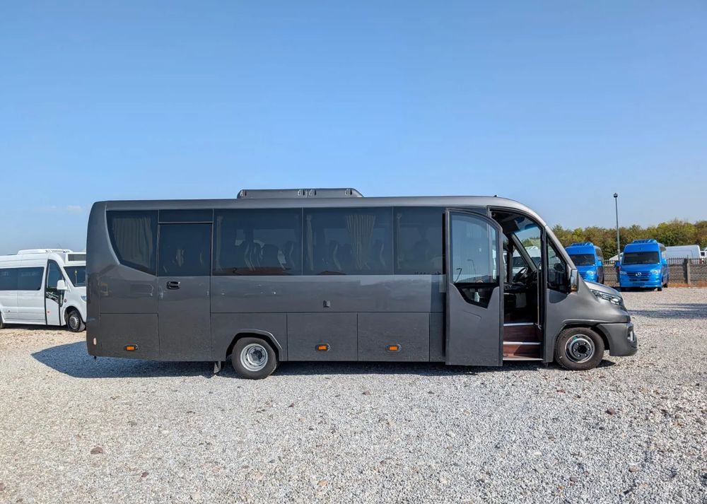 Iveco Daily 70C21 - Minibus, Passenger van: picture 3 Iveco Daily 70C21 - Minibus, Passenger van: picture 3