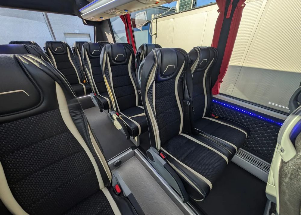 Lease a  Mercedes-Benz Sprinter 519 Mercedes-Benz Sprinter 519: picture 14
