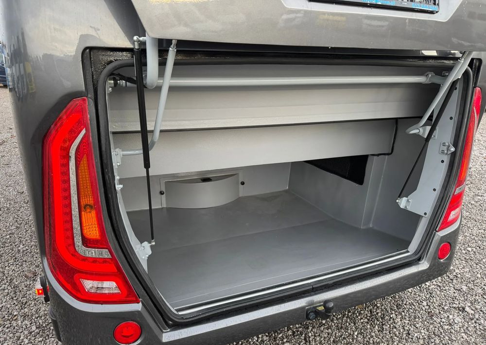 Lease a Mercedes-Benz Sprinter 519 Mercedes-Benz Sprinter 519: picture 7 Lease a Mercedes-Benz Sprinter 519 Mercedes-Benz Sprinter 519: picture 7