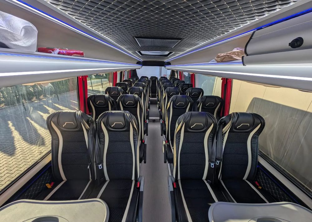 Lease a  Mercedes-Benz Sprinter 519 Mercedes-Benz Sprinter 519: picture 13