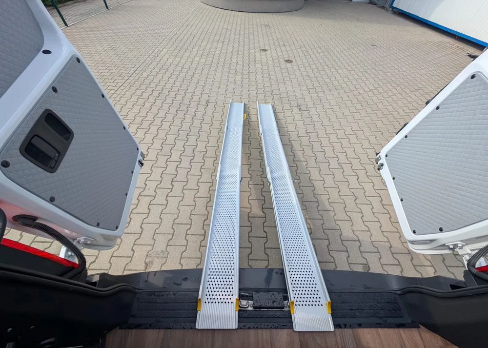 New Minibus, Electric bus Mercedes-Benz eVito: picture 8 New Minibus, Electric bus Mercedes-Benz eVito: picture 8