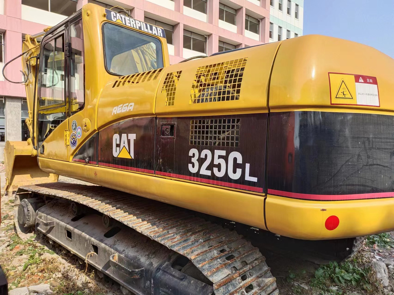 CAT 325CL - Crawler excavator: picture 2 CAT 325CL - Crawler excavator: picture 2