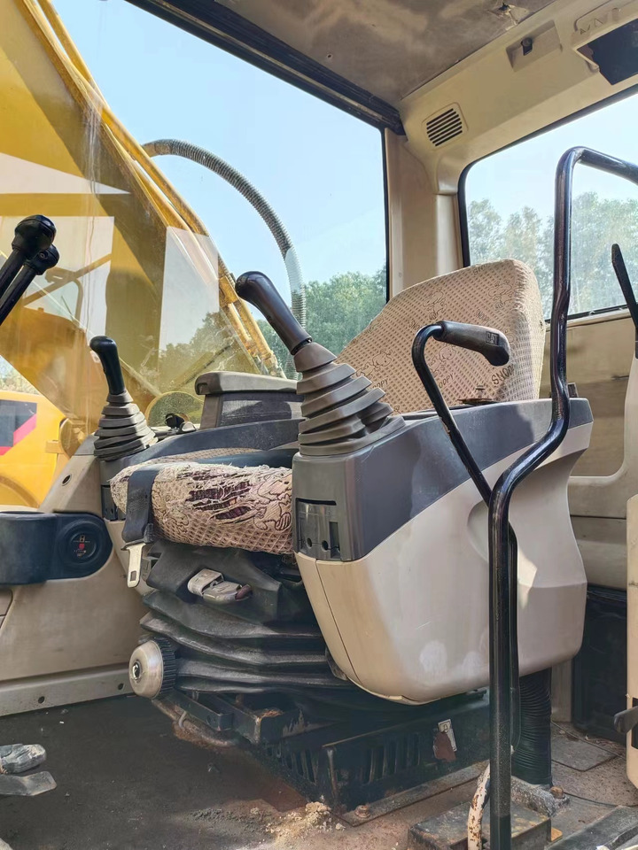 CAT 325CL - Crawler excavator: picture 5 CAT 325CL - Crawler excavator: picture 5